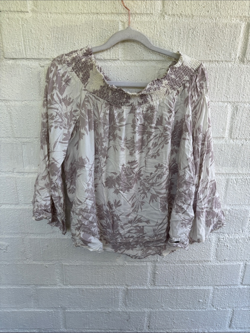 O'Neill Floral Off-Shoulder Gray White Boho Blouse sz M